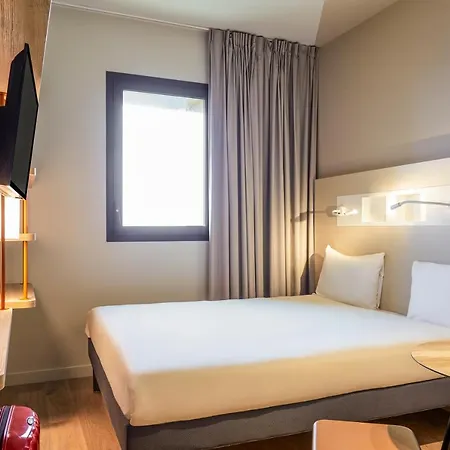 Ibis Budget Montpellier Aeroport Parc Des Expos Hotel 2*